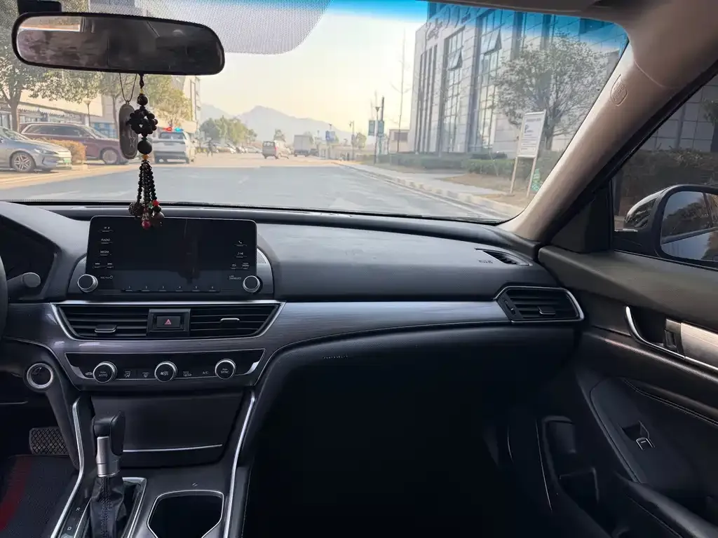 Honda Accord 2021 из CN, фото 3