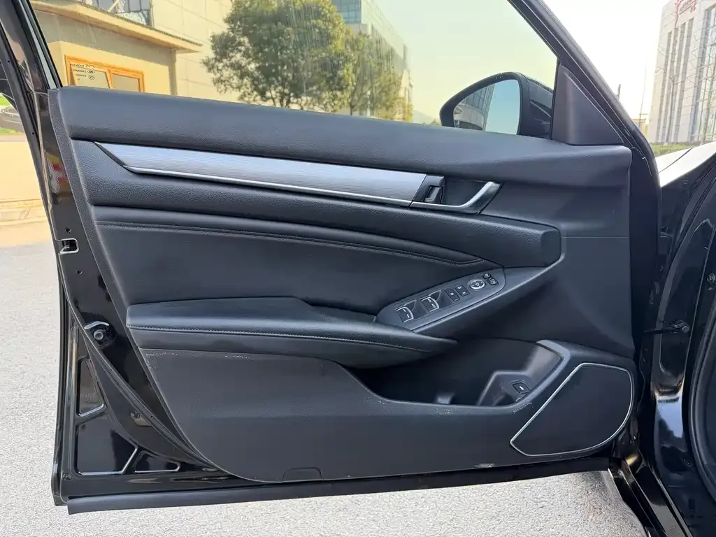 Honda Accord 2021 из CN, фото 10