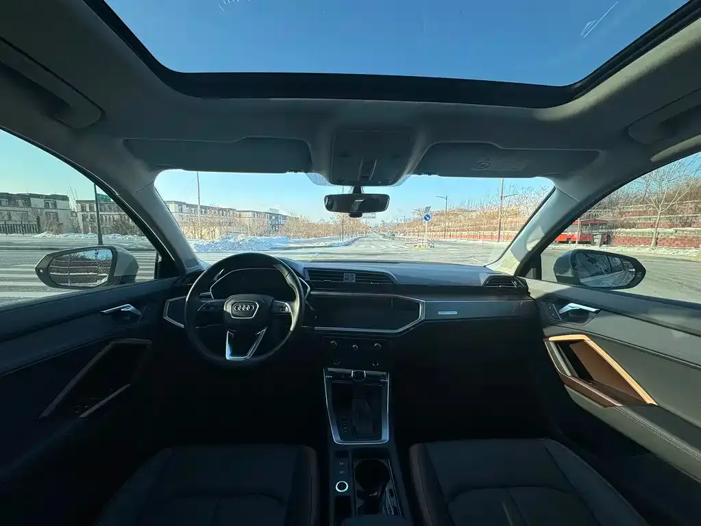 Audi Q3 2023 из CN, фото 3