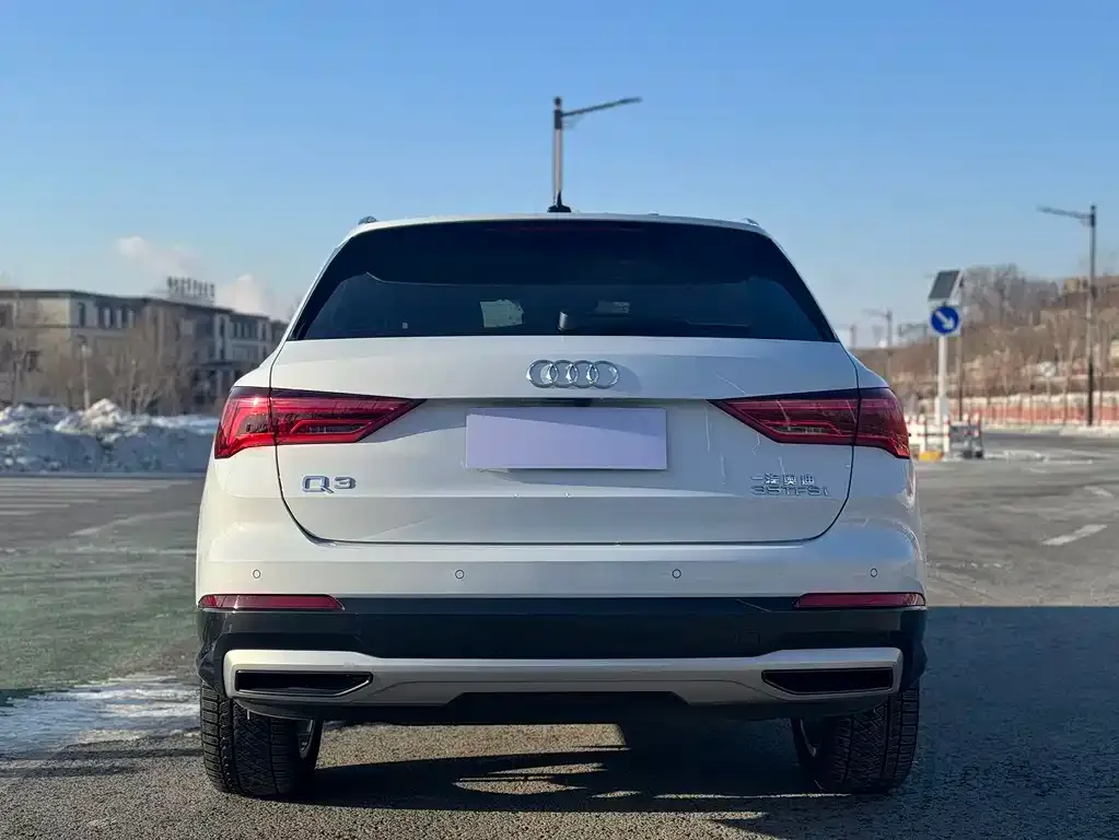 Audi Q3 2023 из CN, фото 8