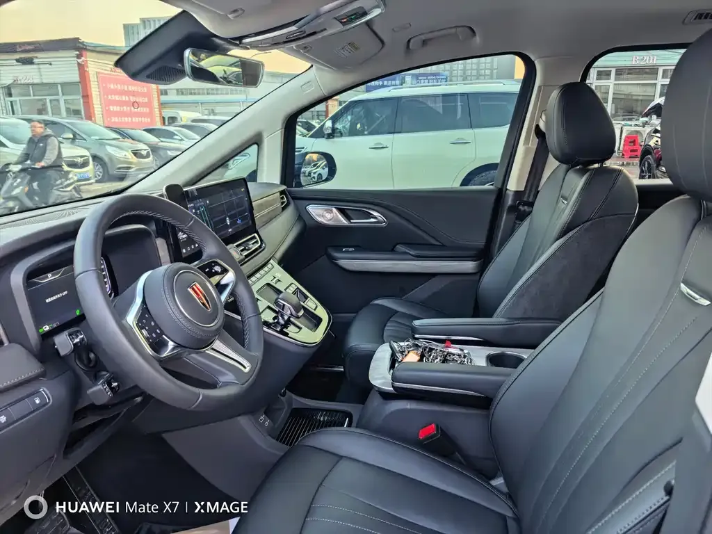 Hongqi HQ9 PHEV 2025 из CN, фото 3