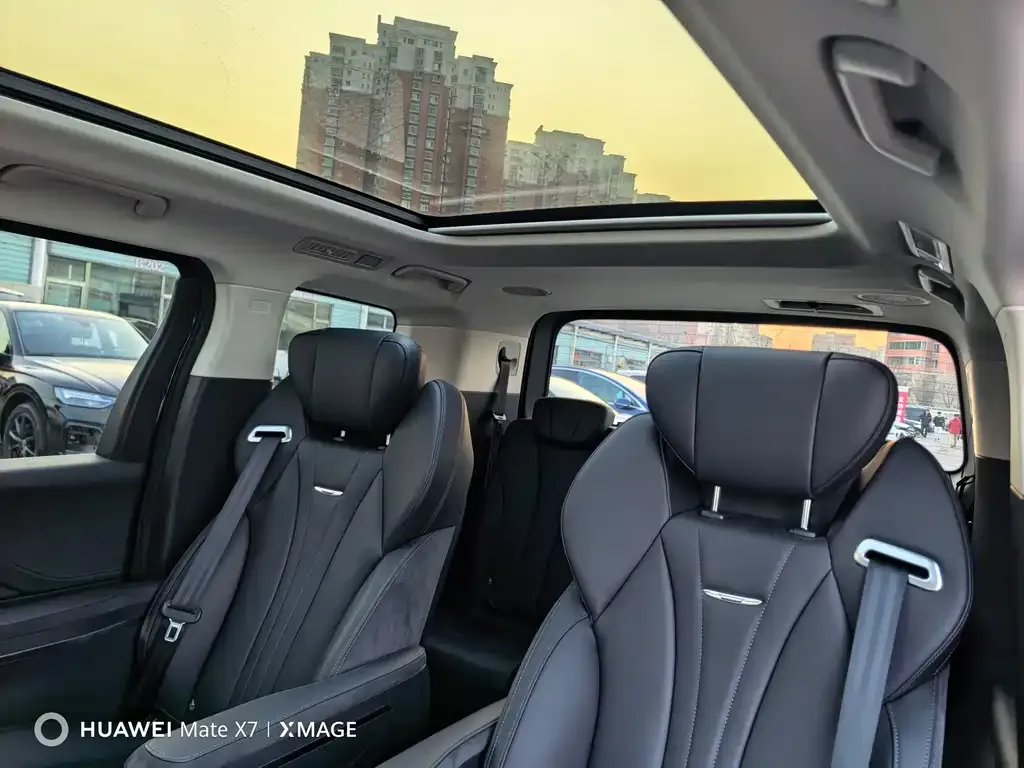 Hongqi HQ9 PHEV 2025 из CN, фото 5