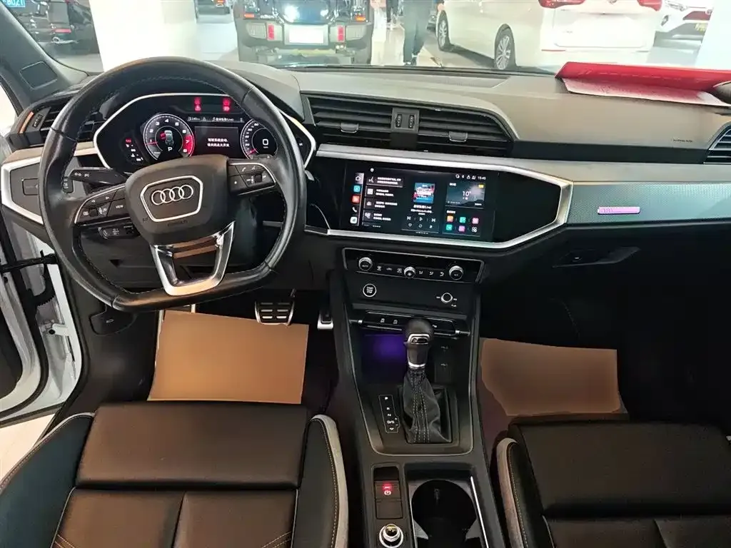 Audi Q3 2023 из CN, фото 10