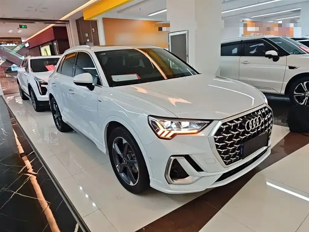 Audi Q3 2023 из CN, фото 6