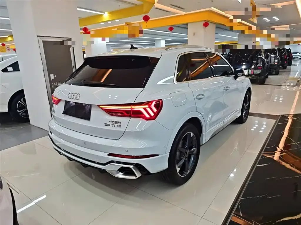 Audi Q3 2023 из CN, фото 5