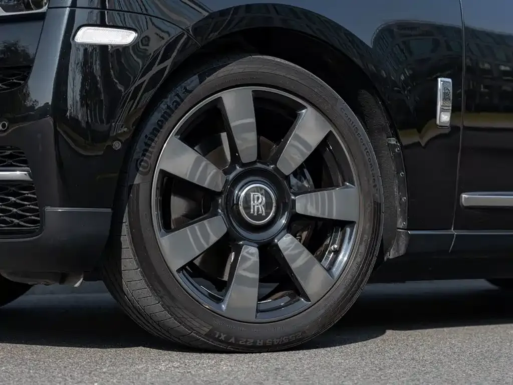 Rolls-Royce Cullinan 2022 из CN, фото 8
