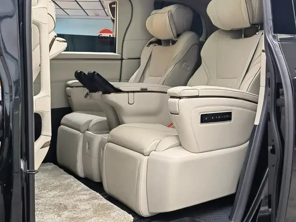Lexus LM 2025 из CN, фото 6