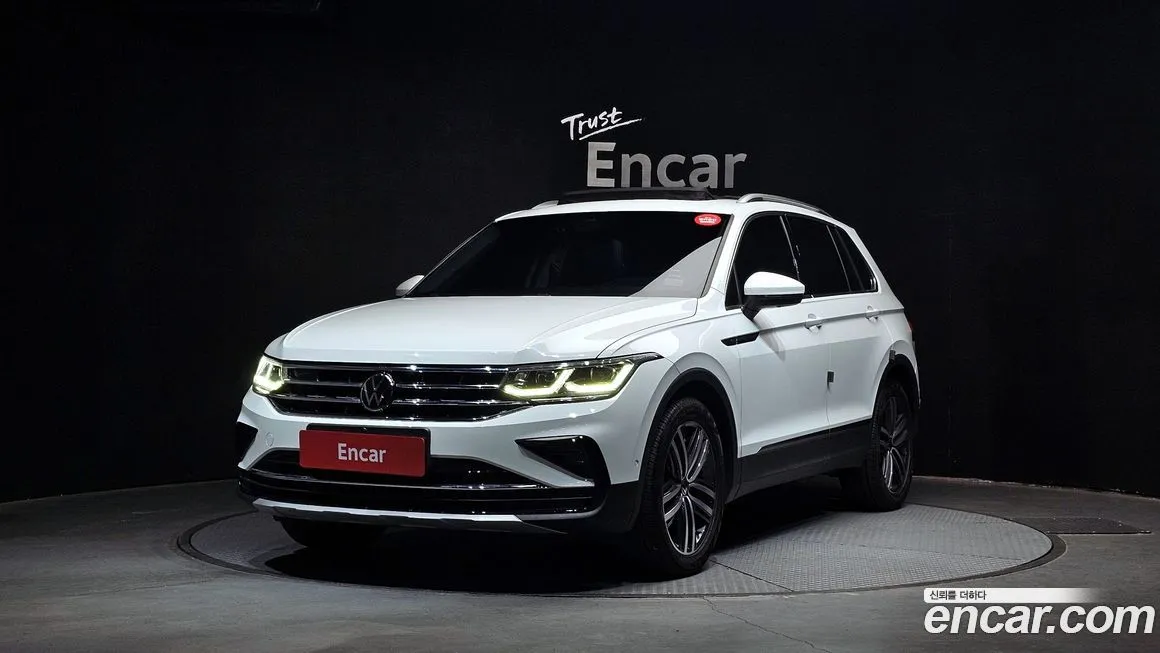 Volkswagen Tiguan — фото 1