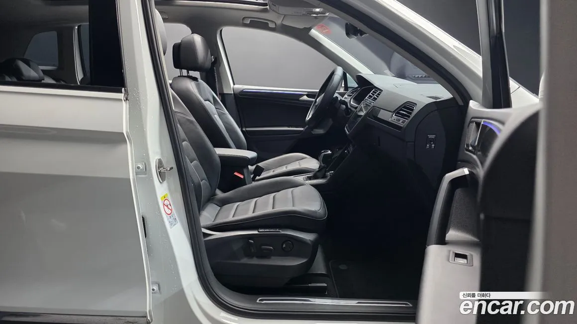 Volkswagen Tiguan — фото 9