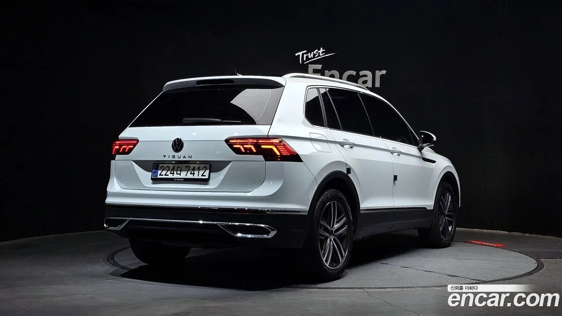 Volkswagen Tiguan — фото 5
