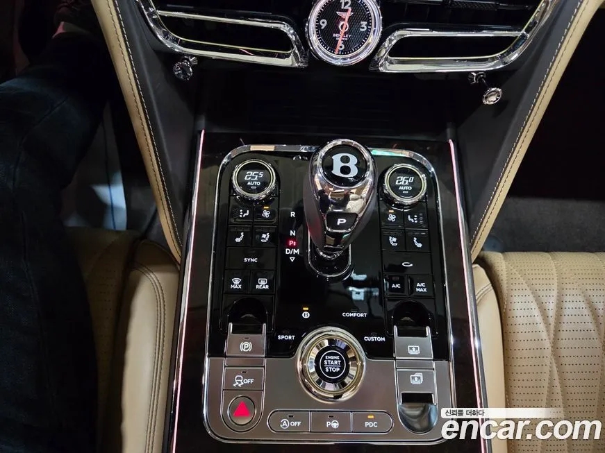 Bentley Flying Spur — фото 9