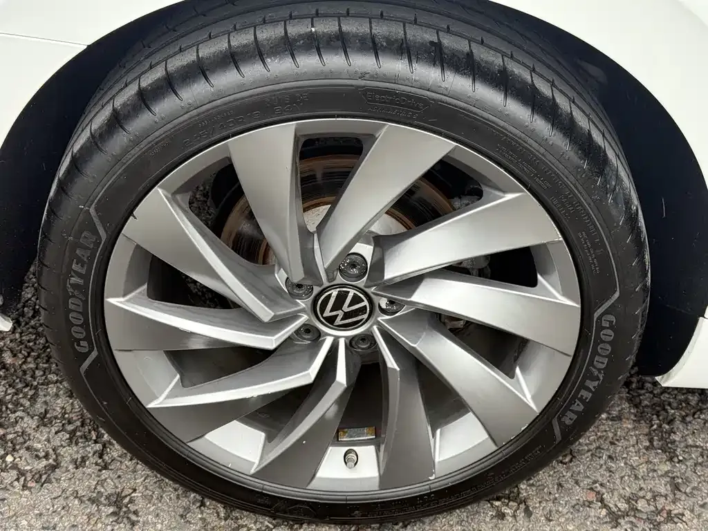 Volkswagen CC 2022 из CN, фото 10