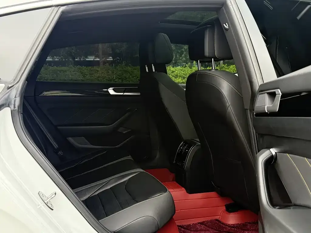 Volkswagen CC 2022 из CN, фото 9