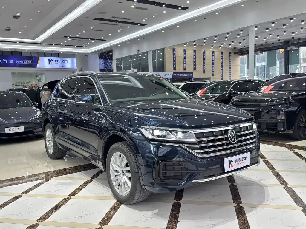 Volkswagen Touareg 2023 из CN, фото 3