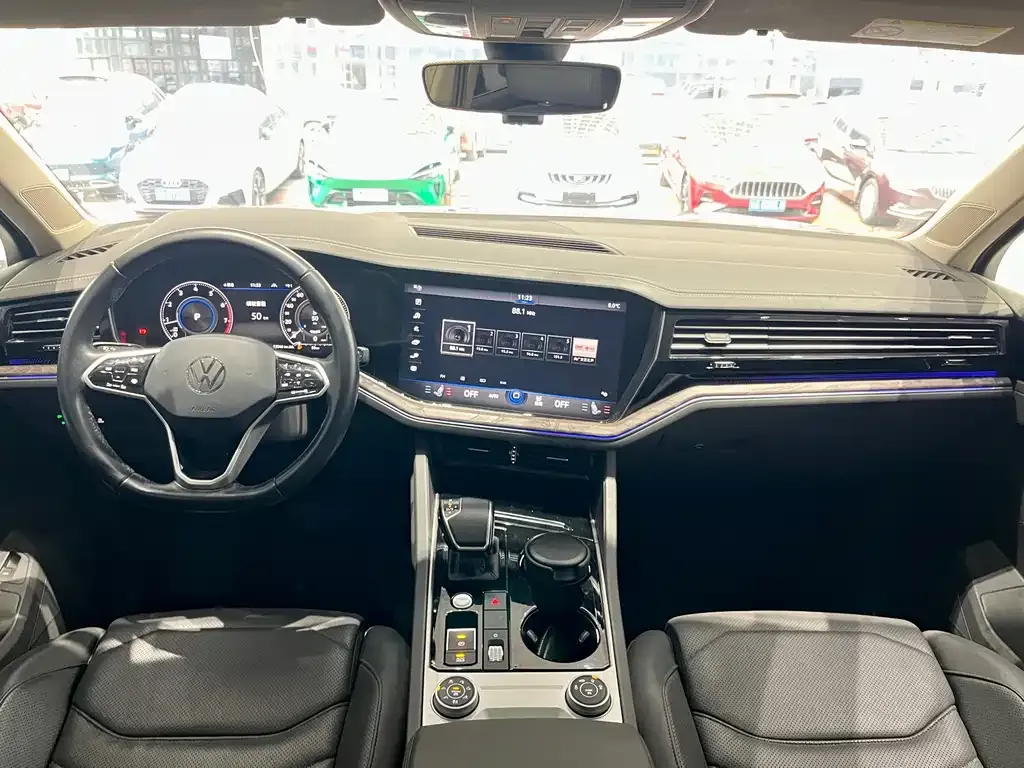 Volkswagen Touareg 2023 из CN, фото 8