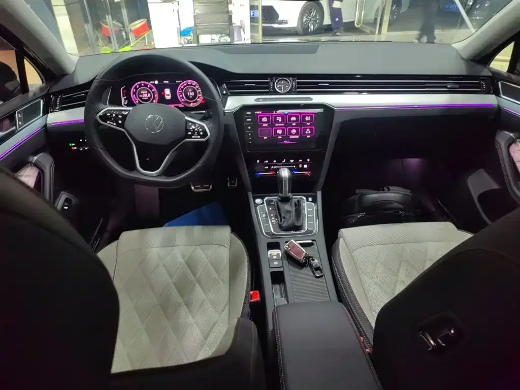 Volkswagen Magotan 2025 из CN, фото 10