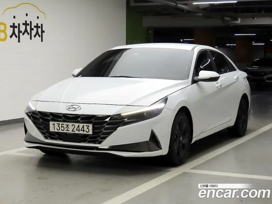 Hyundai AVANTE — фото 1