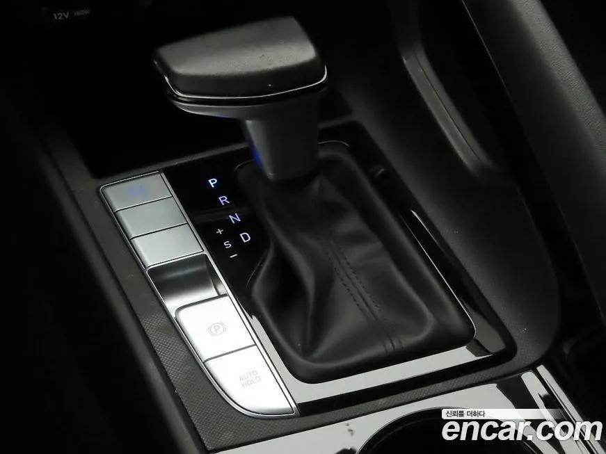 Hyundai AVANTE — фото 4