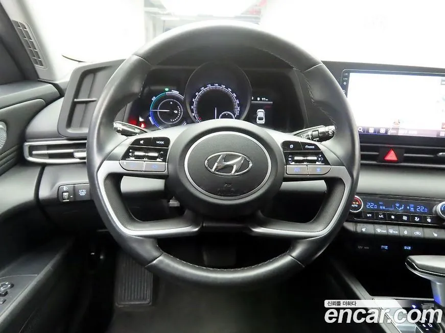 Hyundai AVANTE — фото 8