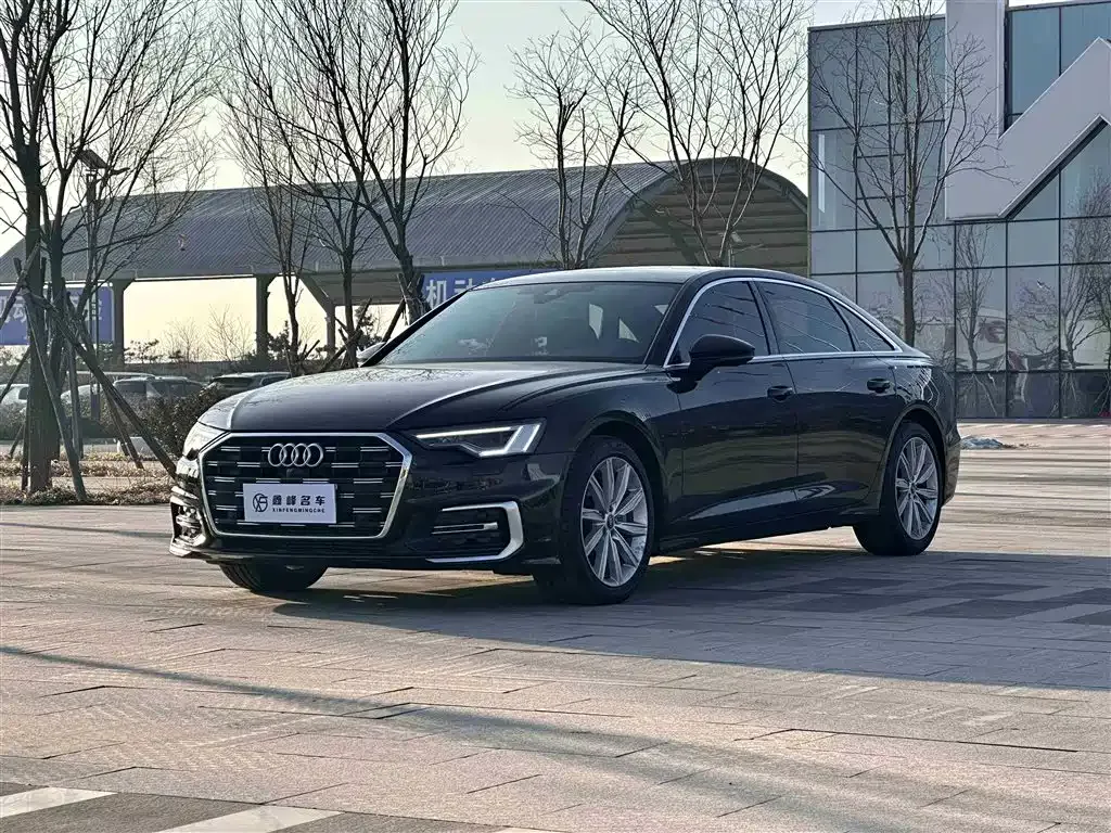 Audi A6L 2023 из CN, фото 1