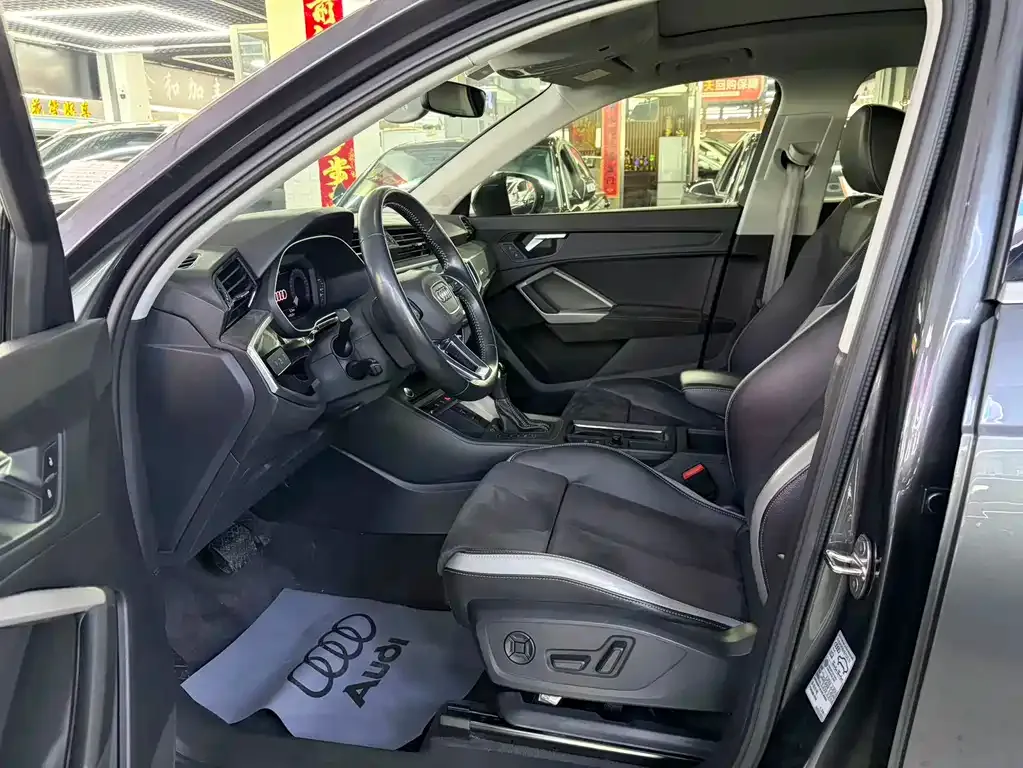 Audi Q3 2021 из CN, фото 4