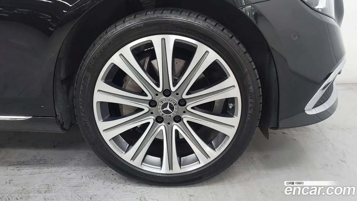 Mercedes-Benz E-Class 2023 из KR, фото 10