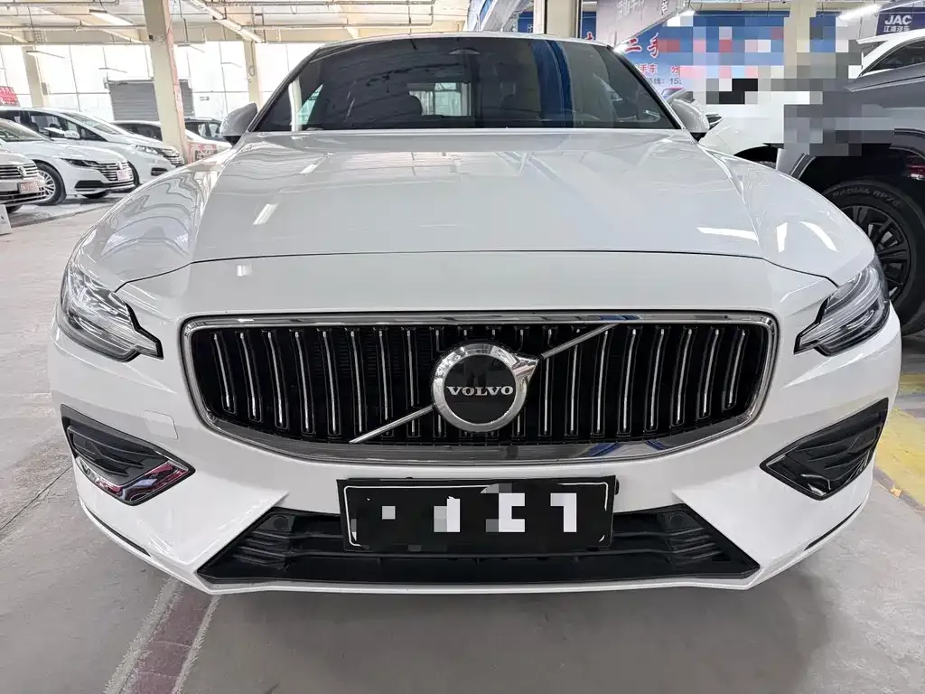 Volvo S60 2022 из CN, фото 7