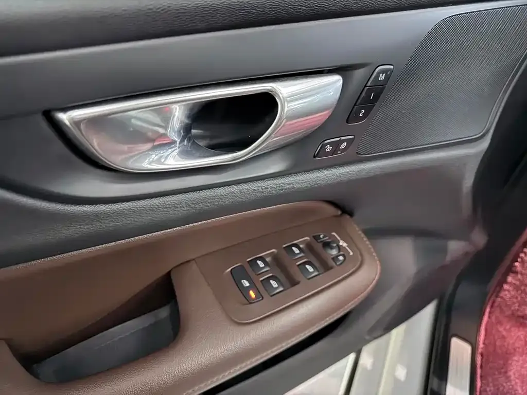 Volvo S60 2022 из CN, фото 6