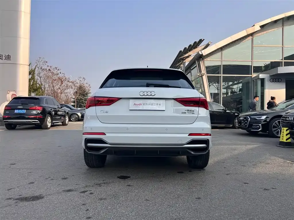 Audi Q3 2023 из CN, фото 8