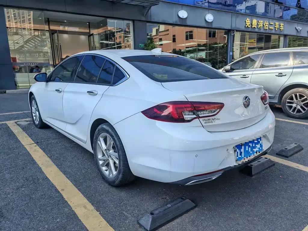 Buick Regal — фото 5