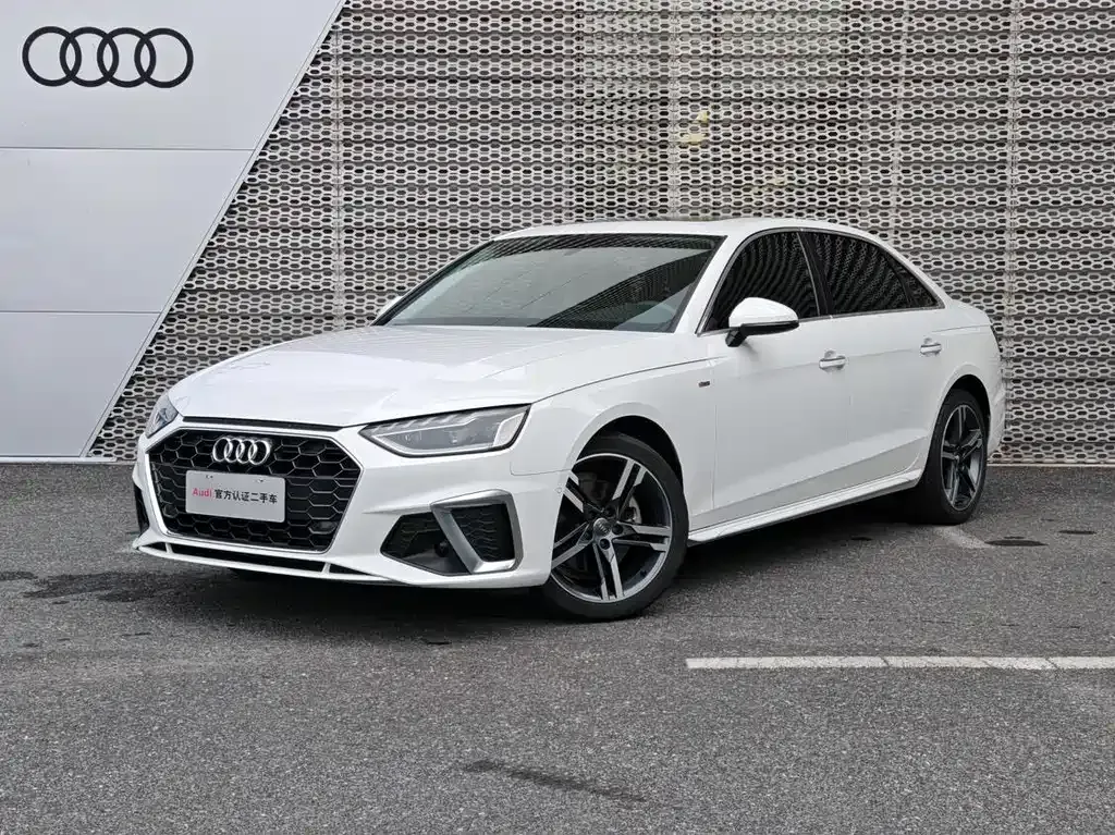 Audi A4L 2021 из CN, фото 1