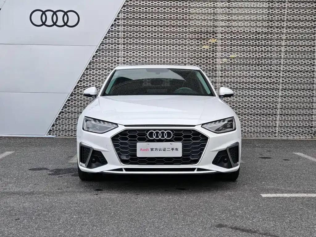 Audi A4L 2021 из CN, фото 10