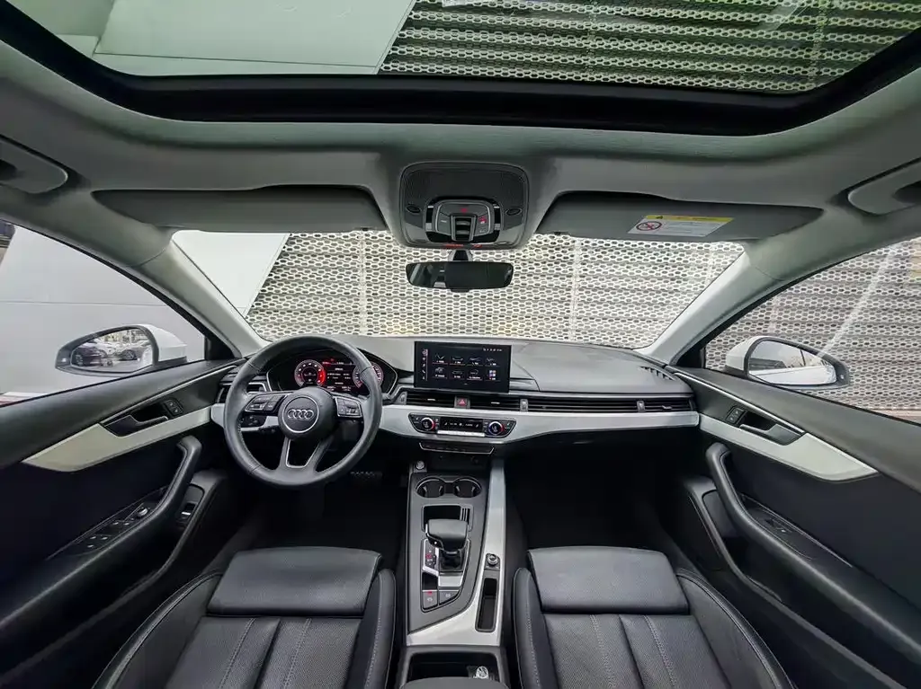 Audi A4L 2021 из CN, фото 6