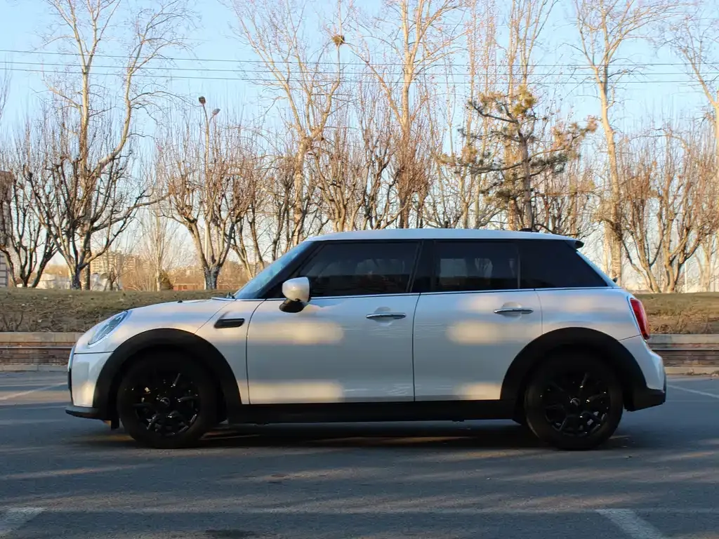 MINI Cooper (3-door) 2023 из CN, фото 6