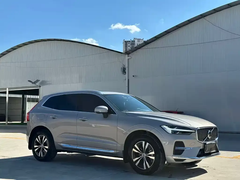 Volvo XC60 2024 из CN, фото 2