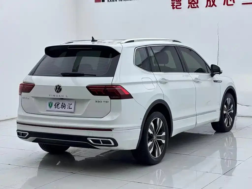 Volkswagen Tiguan L — фото 3