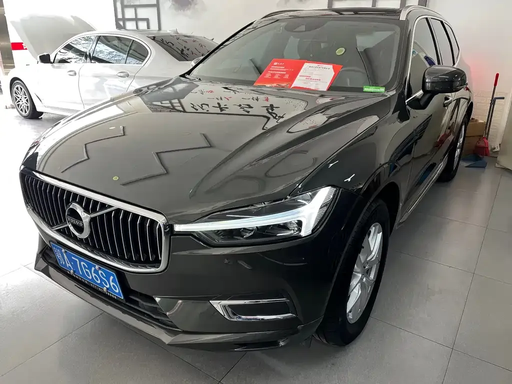 Volvo XC60 2021 из CN, фото 1