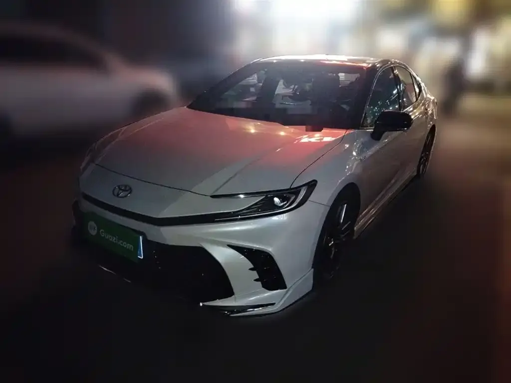 Toyota Camry 2024 из CN, фото 1