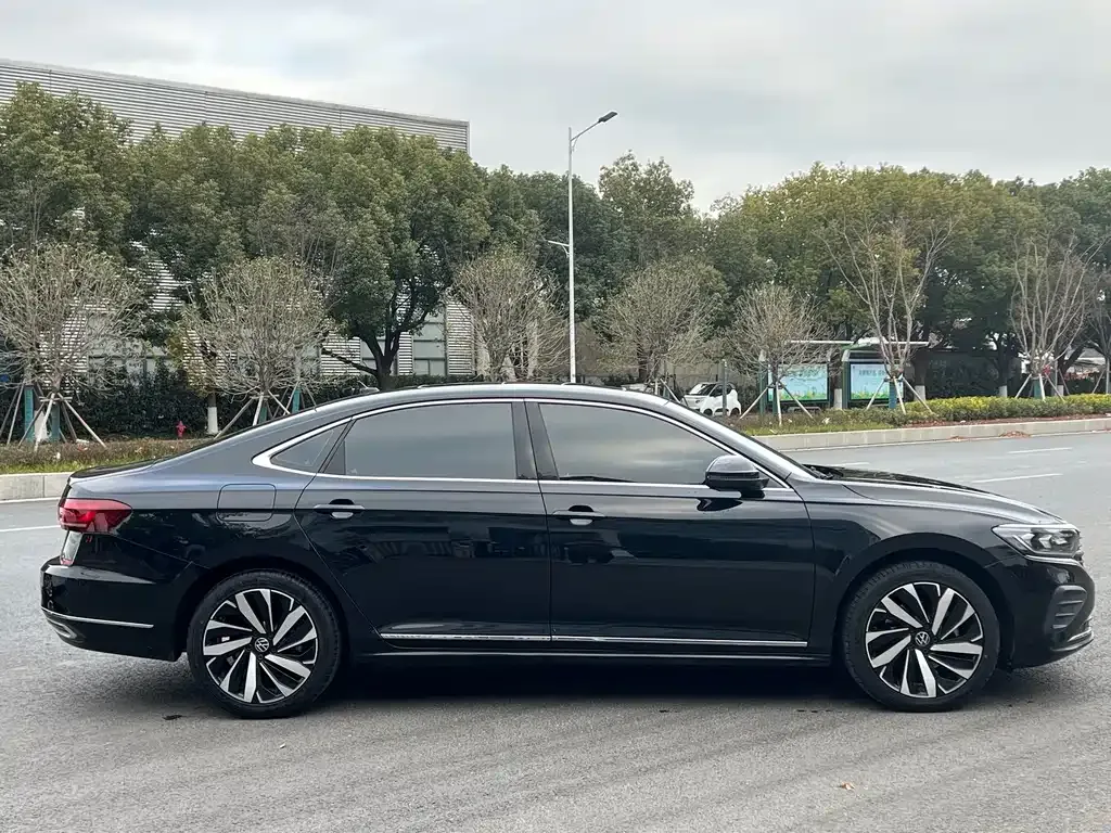 Volkswagen Passat 2024 из CN, фото 10