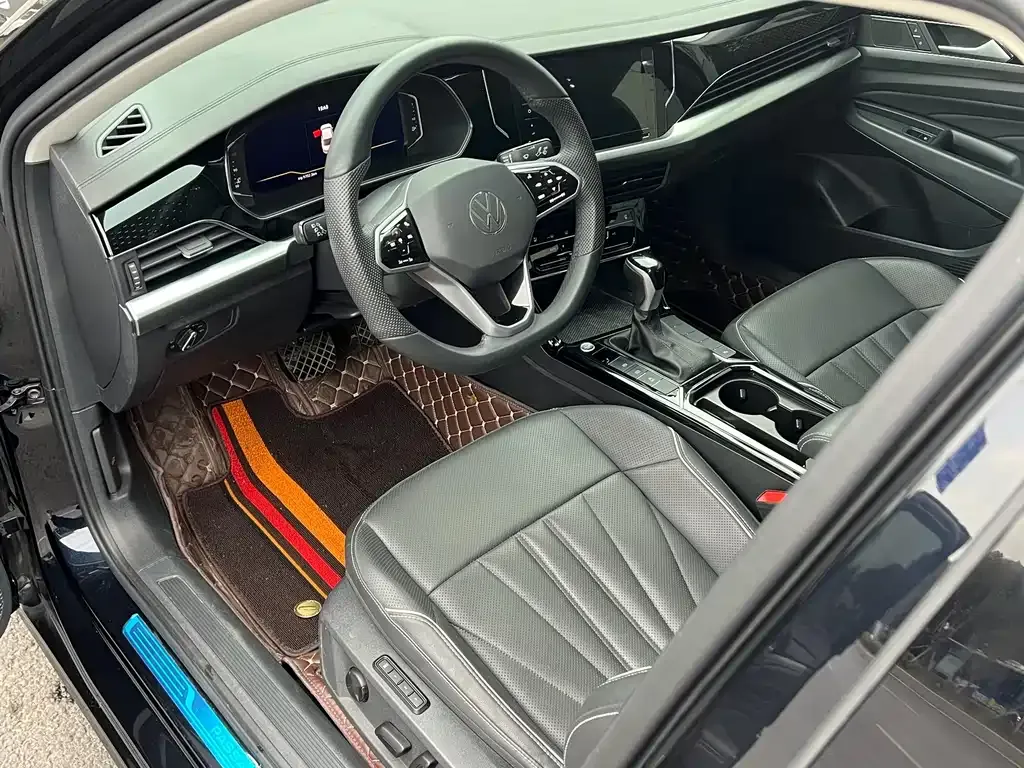 Volkswagen Passat 2024 из CN, фото 4
