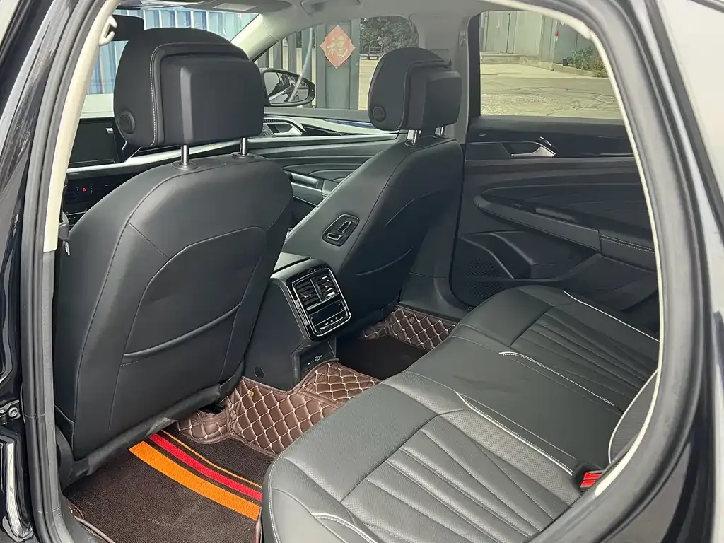 Volkswagen Passat 2024 из CN, фото 5