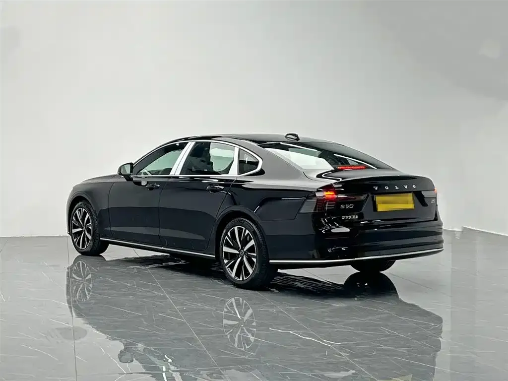 Volvo S90 — фото 5