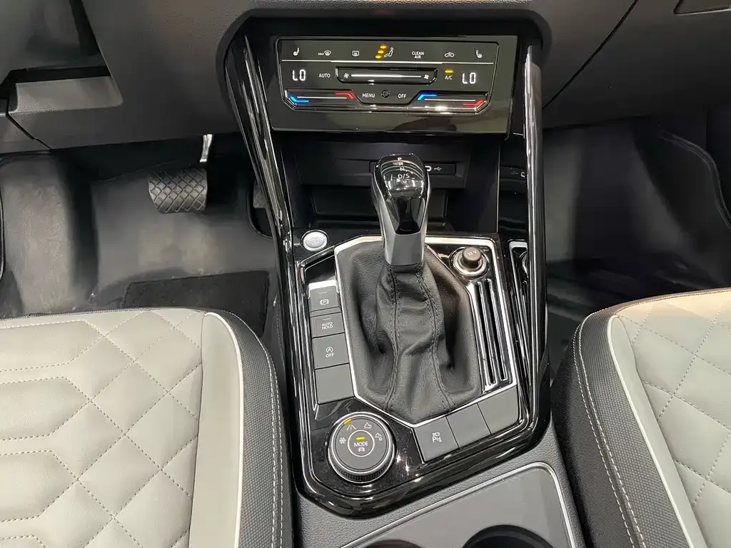 Volkswagen Tayron 2023 из CN, фото 10
