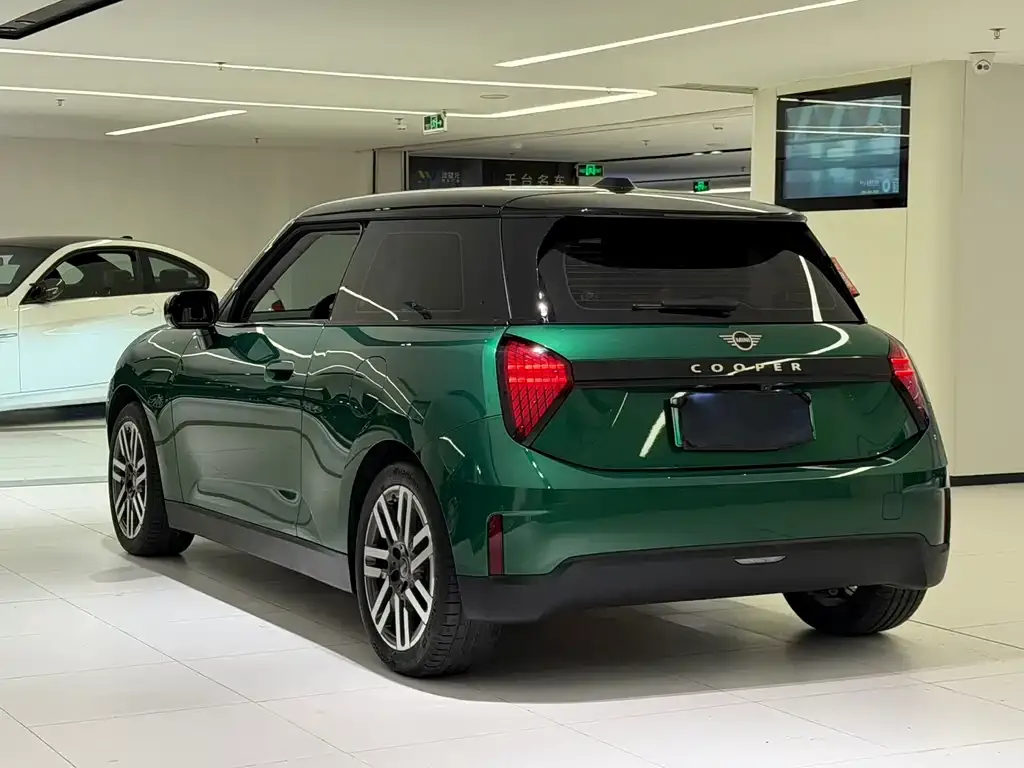 MINI Cooper EV 2024 из CN, фото 7