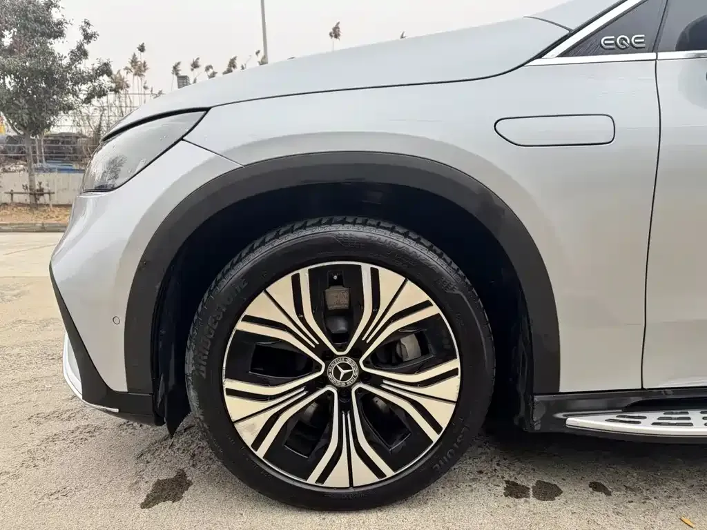 Mercedes-Benz EQE SUV 2024 из CN, фото 4