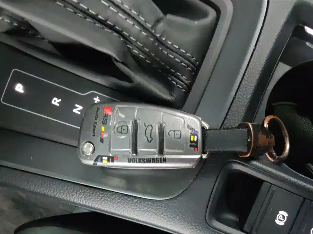 Audi Q3 2023 из CN, фото 6