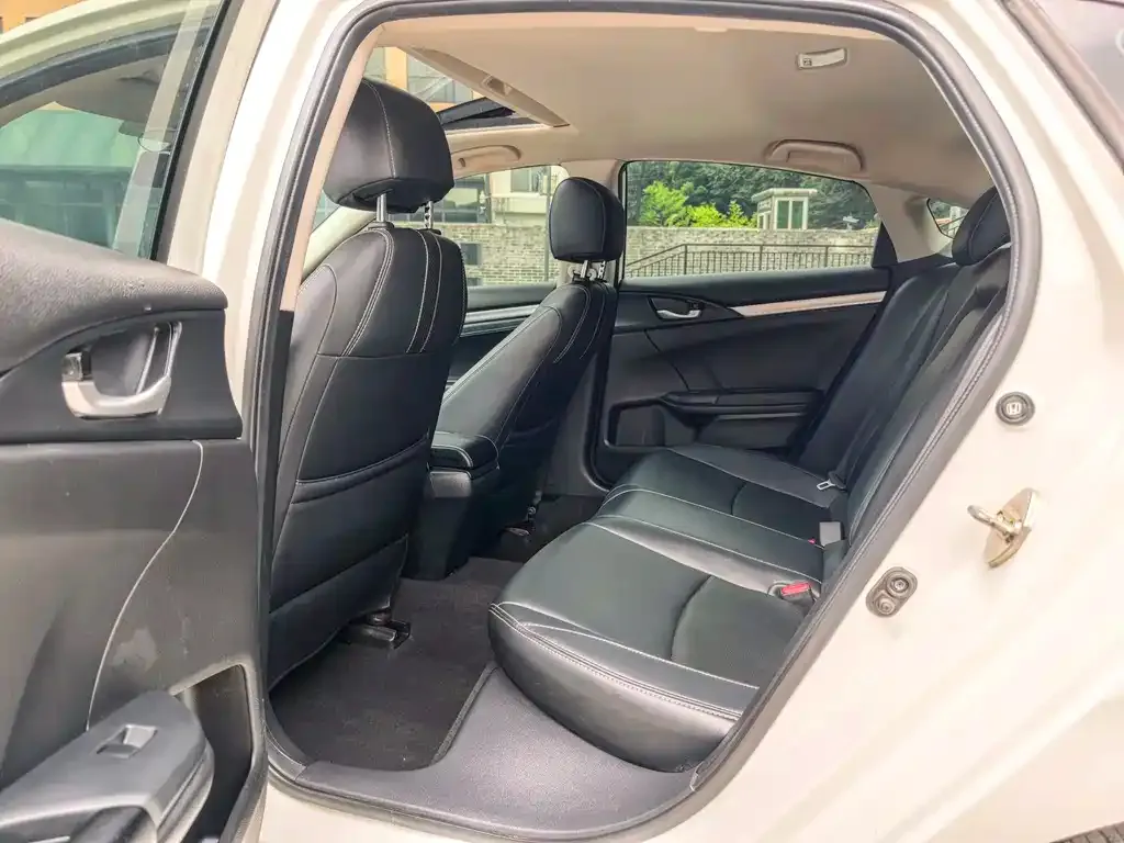 Honda Civic — фото 3