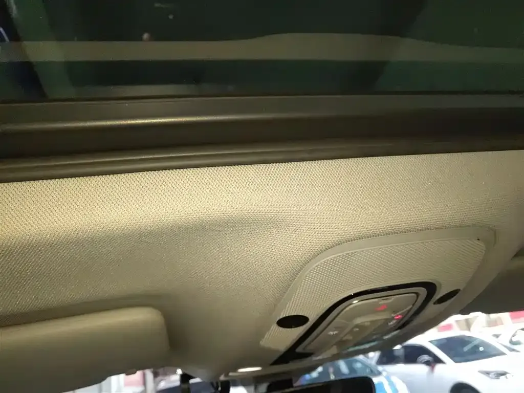 Audi Q5L 2021 из CN, фото 5