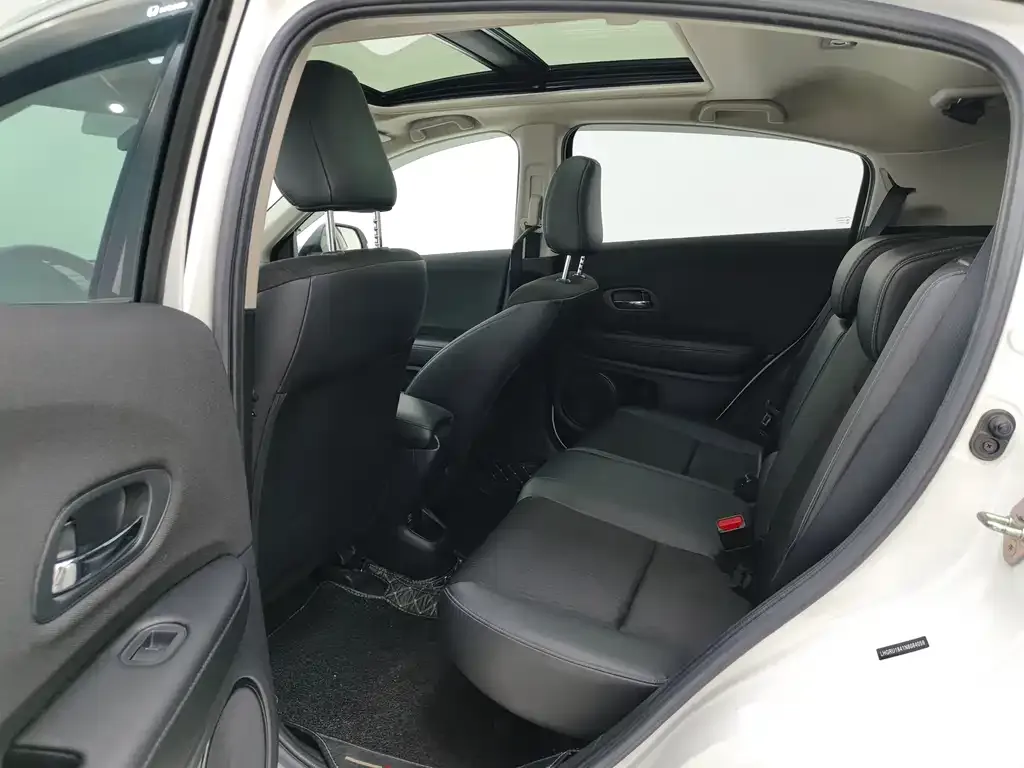 Honda Vezel 2022 из CN, фото 5