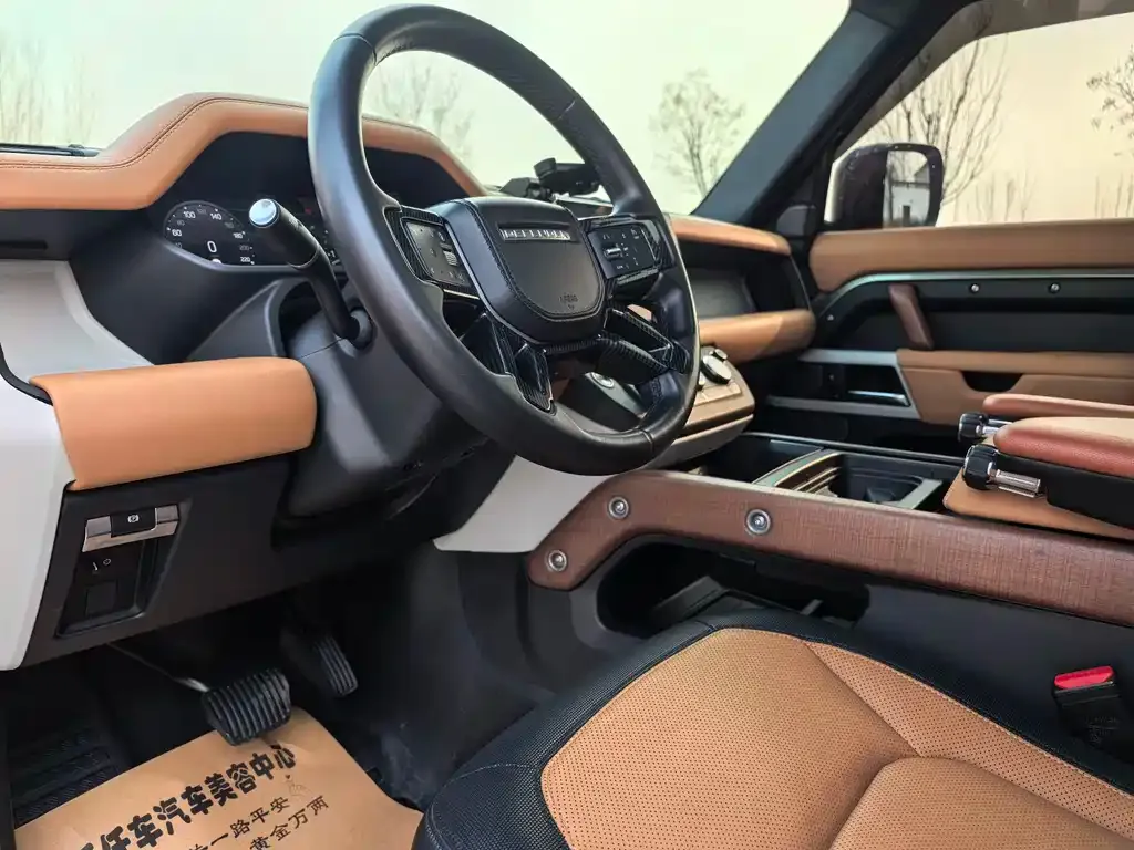 Land Rover Defender 2024 из CN, фото 2